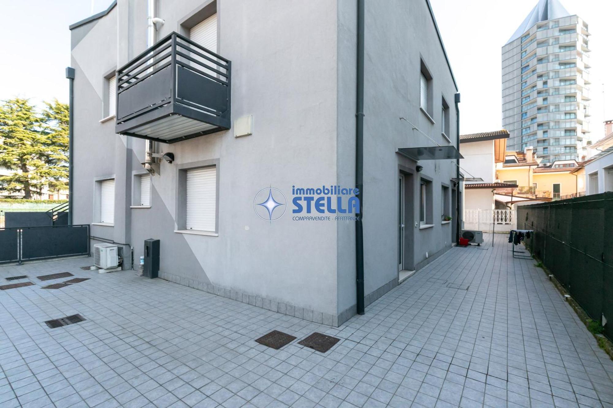 Condominio Milan Lido di Jesolo Exterior foto
